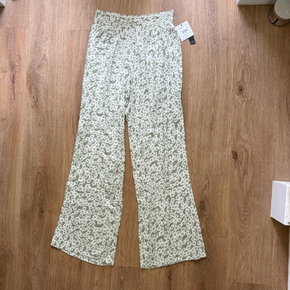 Beach Pants - Picture 2 of 7